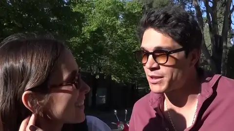 Pablo Castellano y María Pombo ante las cámaras Pablo Castellano y María Pombo ante las cámaras