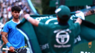 Carlos Alcaraz, en la final de Montecarlo ante Jannik Sinner