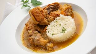 Gallina en pepitoria con arroz blanco, de Argui&ntilde;ano: saciedad, energ&iacute;a y bienestar al mismo tiempo