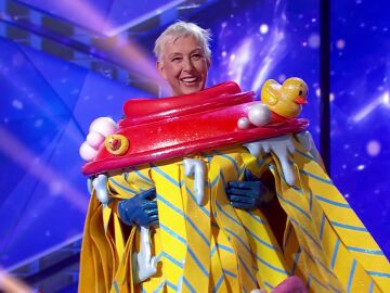 &iexcl;Otra estrella internacional!: Martina Navratilova era la Fregona de Mask Singer 