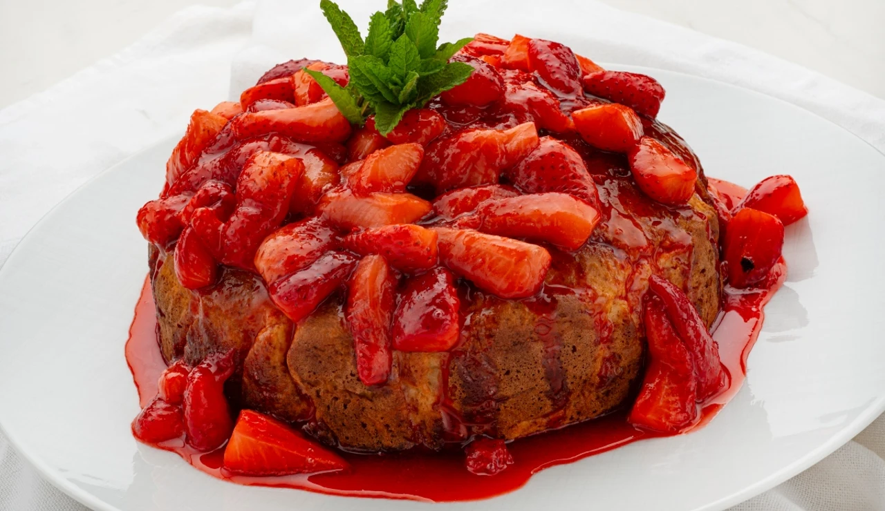 Receta de tarta casera de fresas y ricota de Eva Arguiñano