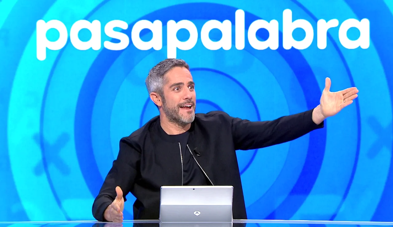 El momento de pánico de Roberto Leal con el público de Pasapalabra: “¡Eh, cuidado!”