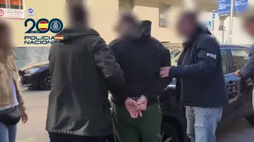 Detenido un hombre que ofrecía dinero a menores a cambio de que se mostraran desnudas Detenido un hombre que ofrecía dinero a menores a cambio de que se mostraran desnudas