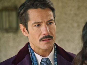 Beatriz promete a Pelayo que ella misma le contar&aacute; a Bego&ntilde;a toda la verdad sobre qui&eacute;n es en realidad: &ldquo;Puede fiarse de m&iacute;&rdquo;