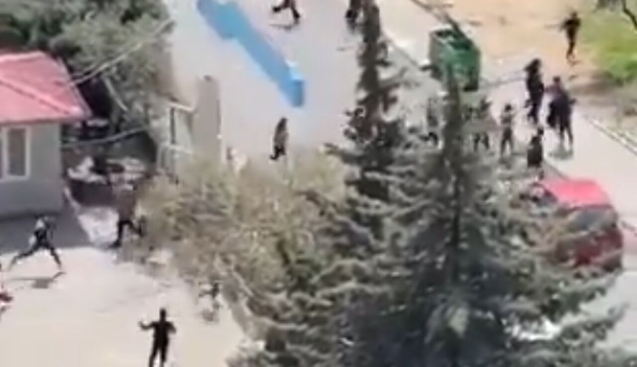 Secuencia del tiroteo en un colegio de Turqu&iacute;a