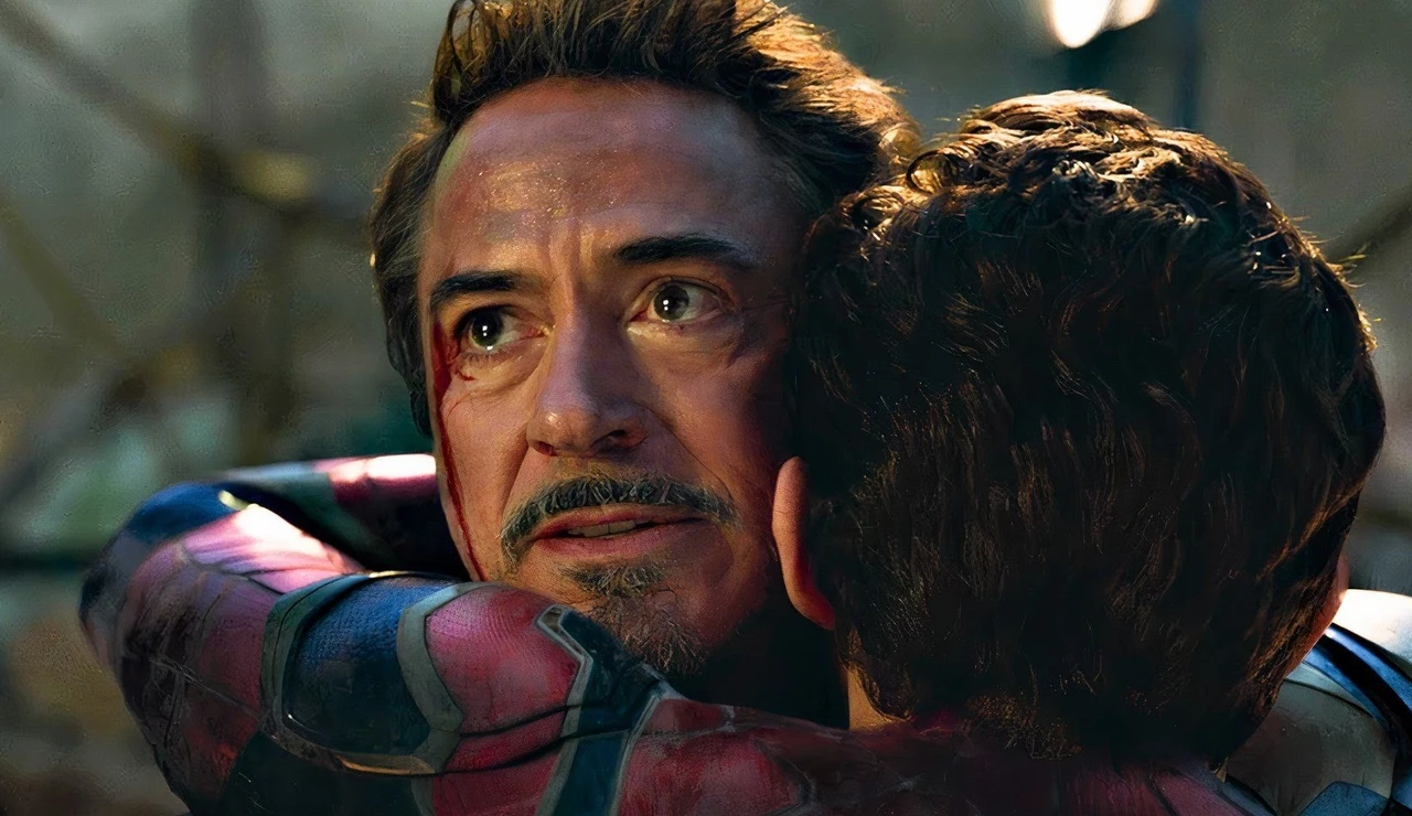 Robert Downey Jr. y Tom Holland en Vengadores: Infinity War