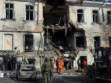 Nuevo ataque del Ejército ruso en Kiev deja 15 muertos y un centenar de heridos Nuevo ataque del Ejército ruso en Kiev deja 15 muertos y un centenar de heridos