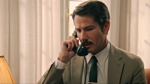 Pelayo llama a Marta decidido a revelar la verdad sobre la marcha de Fina