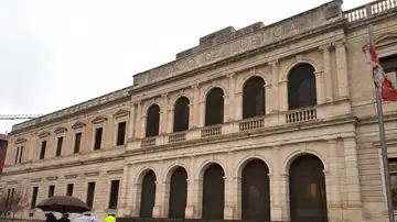 Condenada por llamar "puto negro" a un niño al que amenazó con "cortarle los huevos" en Burgos Condenada por llamar "puto negro" a un niño al que amenazó con "cortarle los huevos" en Burgos