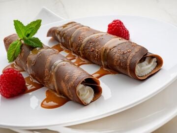 Postre expr&eacute;s de Karlos Argui&ntilde;ano: receta de crepes de chocolate con nata