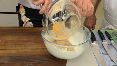 Pásala al bol de la nata Pásala al bol de la nata