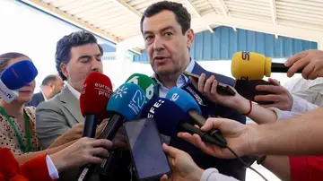 Moreno saluda el pacto PP-Vox en Extremadura pero remarca que quiere "gobernar en solitario" y evitar una coalición Moreno saluda el pacto PP-Vox en Extremadura pero remarca que quiere "gobernar en solitario" y evitar una coalición