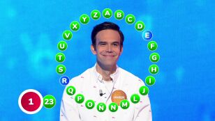 Javier sonr&iacute;e con 23 aciertos en El Rosco y presiona a David: &iquest;&eacute;pica en su &uacute;ltima jugada?