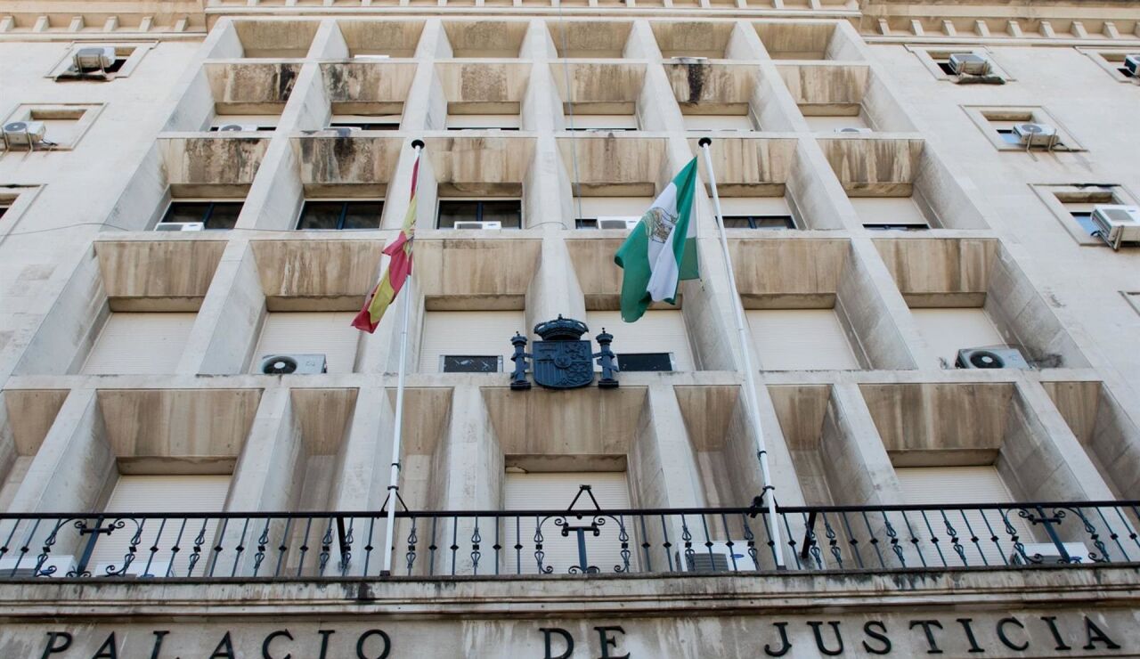 Condenas de hasta 15 a&ntilde;os de c&aacute;rcel a tres varones por la violaci&oacute;n grupal a una menor en &Eacute;cija (Sevilla)