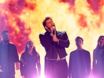 &iexcl;M&aacute;gico! J Kbello brilla como Alex Warren y su &lsquo;Ordinary&rsquo; 