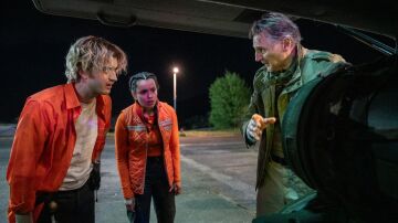 Joe Keery, Georgina Campbell y Liam Neeson en Turno de noche