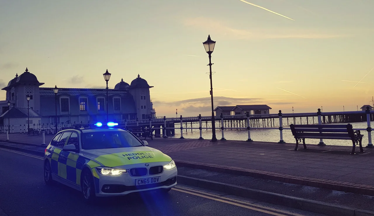 Imagen de archivo de un coche de policía de Wales del Sur.