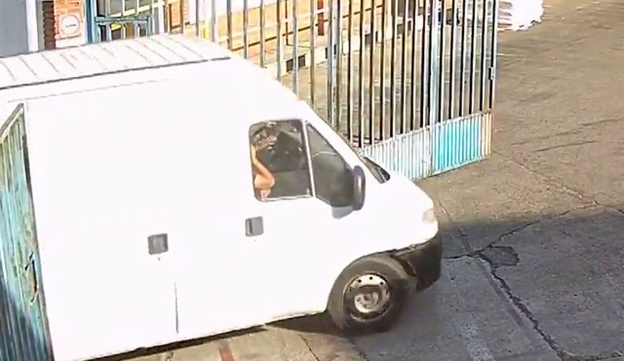 Cae una banda que robaba en empresas de Catalu&ntilde;a para comprar casas y coches de lujo en el extranjero