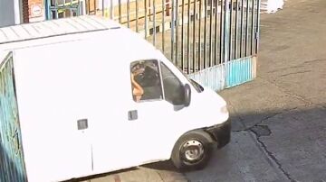 Cae una banda que robaba en empresas de Catalu&ntilde;a para comprar casas y coches de lujo en el extranjero