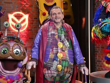 "&iquest;C&oacute;mo han podido pensar en m&iacute; para esto?": Salva Reina se sincera sobre su paso por Mask Singer como Caracol