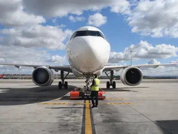 Las aerolíneas advierten de posibles cancelaciones en mayo por falta de combustible Las aerolíneas advierten de posibles cancelaciones en mayo por falta de combustible