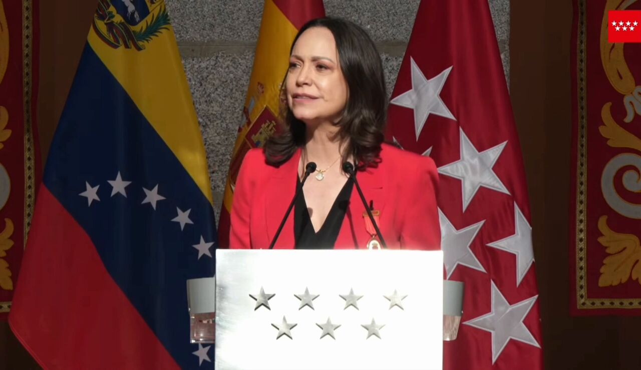 Isabel D&iacute;az Ayuso entrega a Mar&iacute;a Corina Machado la Medalla de Oro de la regi&oacute;n