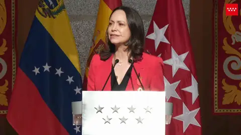 Isabel Díaz Ayuso entrega a María Corina Machado la Medalla de Oro de la región Isabel Díaz Ayuso entrega a María Corina Machado la Medalla de Oro de la región