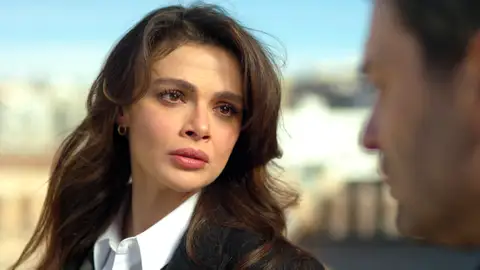 Cihan se rompe con Alya esta noche en En tierra lejana Cihan se rompe con Alya esta noche en En tierra lejana