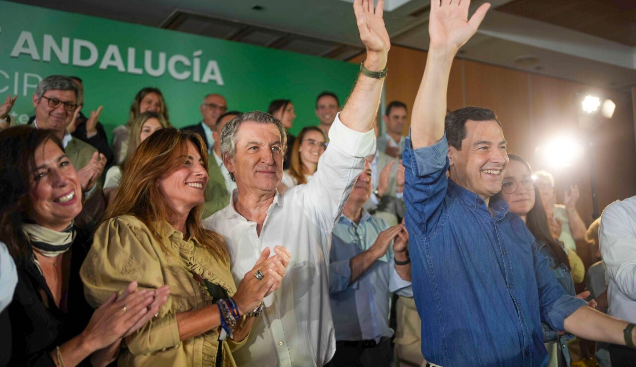 El presidente del Partido Popular, Alberto N&uacute;&ntilde;ez Feij&oacute;o, y el presidente de la Junta de Andaluc&iacute;a, Juanma Moreno, participan en la clausura de las jornadas intermunicipales del PP en Andaluc&iacute;a 