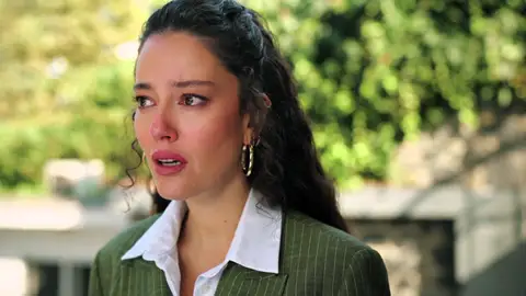 Gülgün destapa la pasión secreta de Ferit y Seyran ante una Diyar destrozada Gülgün destapa la pasión secreta de Ferit y Seyran ante una Diyar destrozada