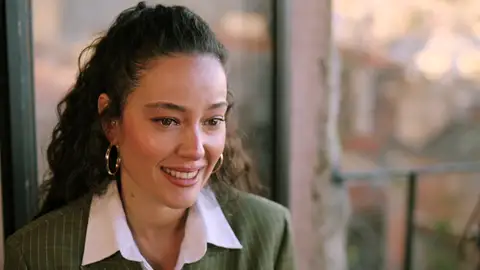 “No te quedes estancada”: la advertencia de Diyar a Seyran para alejarla de sus vidas “No te quedes estancada”: la advertencia de Diyar a Seyran para alejarla de sus vidas