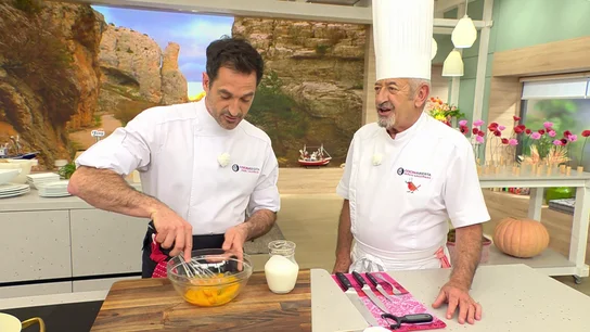 Karlos Arguiñano desvela cómo hacen la tarta de ciruelas de su restaurante: "Es la que más me gusta de todas" Karlos Arguiñano desvela cómo hacen la tarta de ciruelas de su restaurante: "Es la que más me gusta de todas"