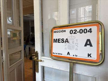 Mesa electoral, elecciones. Foto de archivo