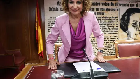 Montero defiende la "legalidad" de los préstamos a Air Europa y Plus Ultra "avalados" por la Justicia Montero defiende la "legalidad" de los préstamos a Air Europa y Plus Ultra "avalados" por la Justicia