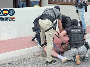 El momento de la detenci&oacute;n del fugitivo polaco condenado a 485 a&ntilde;os de c&aacute;rcel 