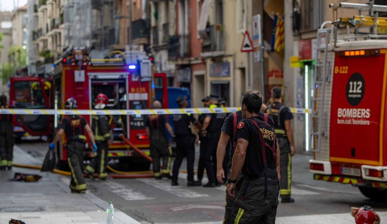 Imagen de varios efectivos de bomberos, en una foto de archivo
