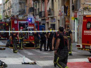 Imagen de varios efectivos de bomberos, en una foto de archivo