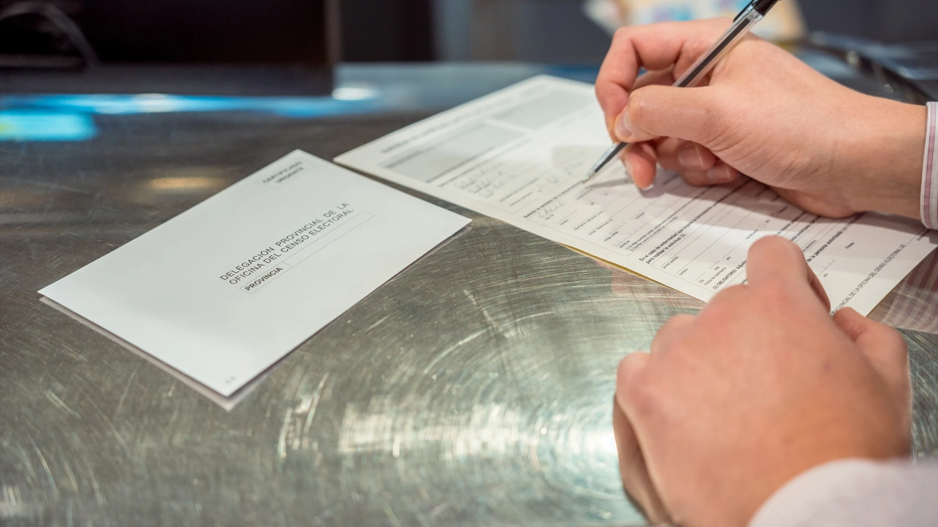 Voto por correo de las Elecciones de Andalucía 2026: qué es la documentación electoral y qué contiene Voto por correo de las Elecciones de Andalucía 2026: qué es la documentación electoral y qué contiene