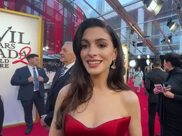 Anne Hathaway de premiere Anne Hathaway de premiere