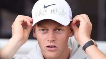 Sinner atendiendo a los medios de comunicaci&oacute;n en el Mutua Madrid Open