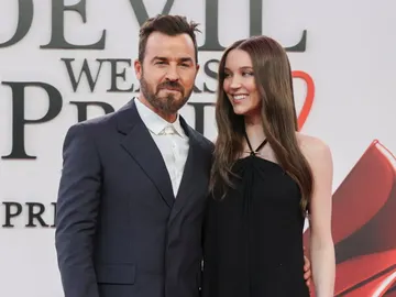 Justin Theroux y Nicole Brydon Bloom reaparecen en la premiere de El diablo viste de Prada 2 Justin Theroux y Nicole Brydon Bloom reaparecen en la premiere de El diablo viste de Prada 2