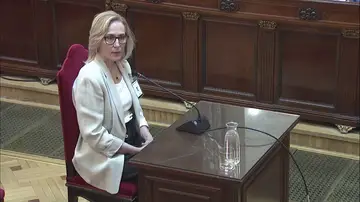 La secretaria de Ábalos dice que Jessica Rodríguez fue a 13 viajes oficiales con el exministro y que se pagaban con la tarjeta personal de Koldo García La secretaria de Ábalos dice que Jessica Rodríguez fue a 13 viajes oficiales con el exministro y que se pagaban con la tarjeta personal de Koldo García