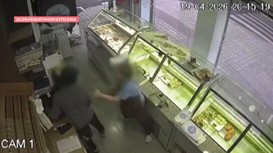 La pastelera enfrent&aacute;ndose al ladr&oacute;n