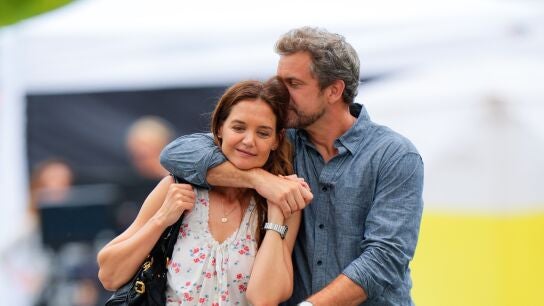 Katie Holmes y Joshua Jackson en su pel&iacute;cula Happy Hours