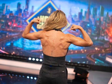 La petici&oacute;n especial de Pablo Motos a Elsa Pataky en El Hormiguero: "&iquest;Me puedes ense&ntilde;ar la espalda?"