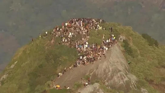 200 turistas atrapados 200 turistas atrapados