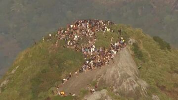 200 turistas atrapados