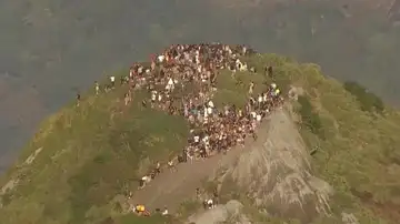 200 turistas atrapados 200 turistas atrapados