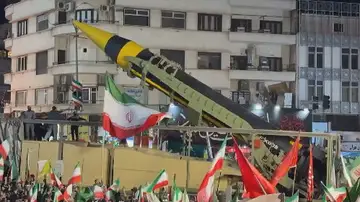 Misil balístico exhibido en Irán Misil balístico exhibido en Irán