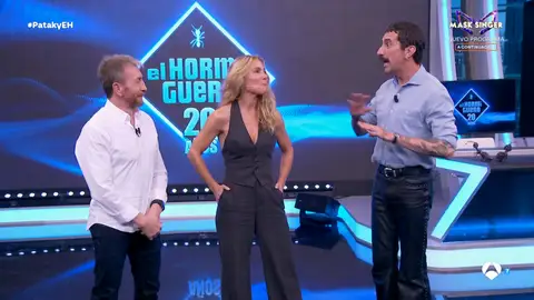 Marron hace alucinar a Elsa Pataky mostrando los glóbulos rojos en directo en una vena Marron hace alucinar a Elsa Pataky mostrando los glóbulos rojos en directo en una vena